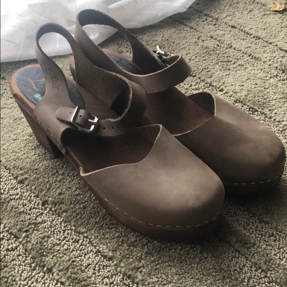 Lotta from Stockholm size 40